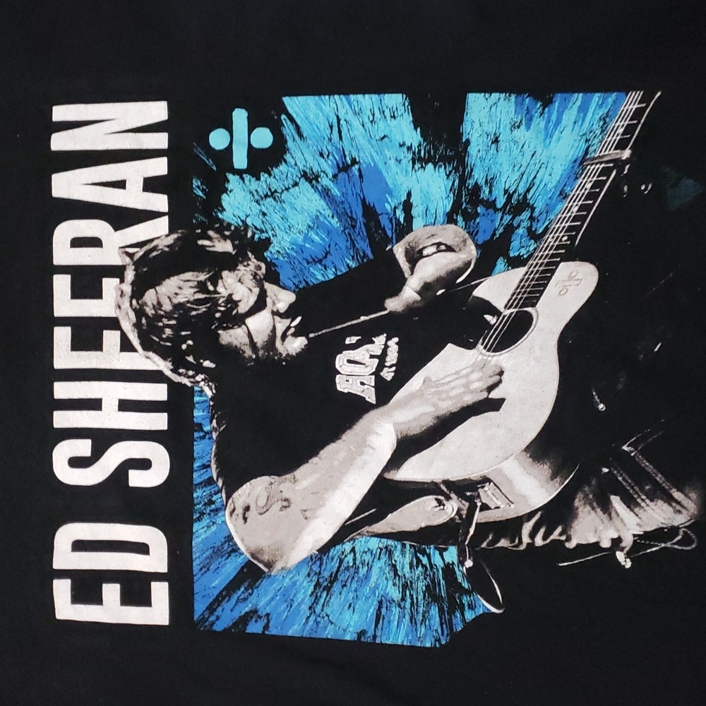 Ed Sheehan Divide World Tour concert tshirt.  XL